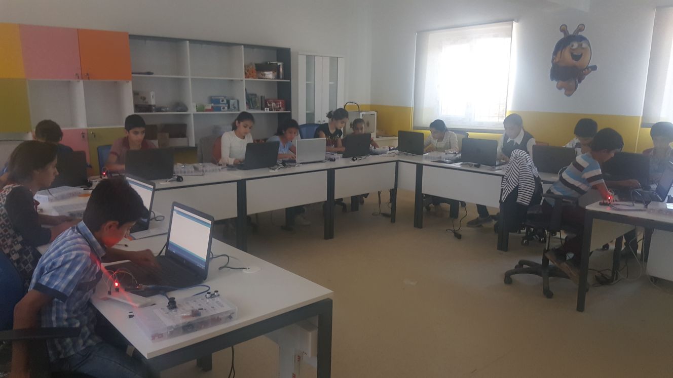Mardin'in Midyat ilçesimndeki Sivrice Ortaokuluna kurduğumuz laboratuvar