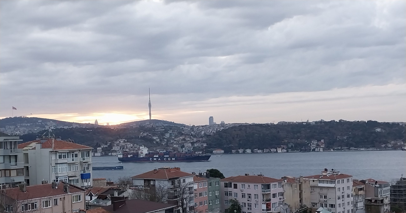 İstanbul boğazı - Alparslan Sarıaydın